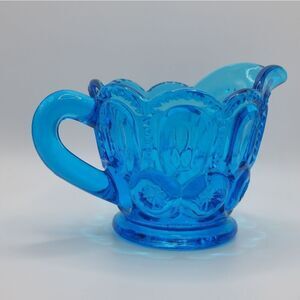 Vintage LE Smith colonial Blue moon & stars cream server